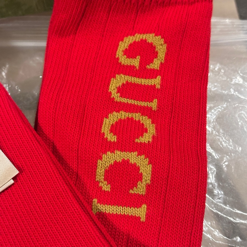 🩷💯🆕Authentic Gucci intarsia Cotton Blend Ribbed Long knit logo socks - Picture 11 of 12